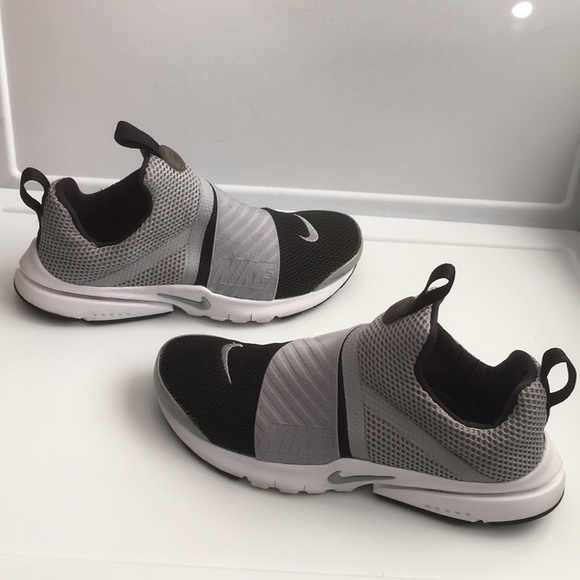 Nike sock structure knitted slip ons sneakers - Picture 4 of 8